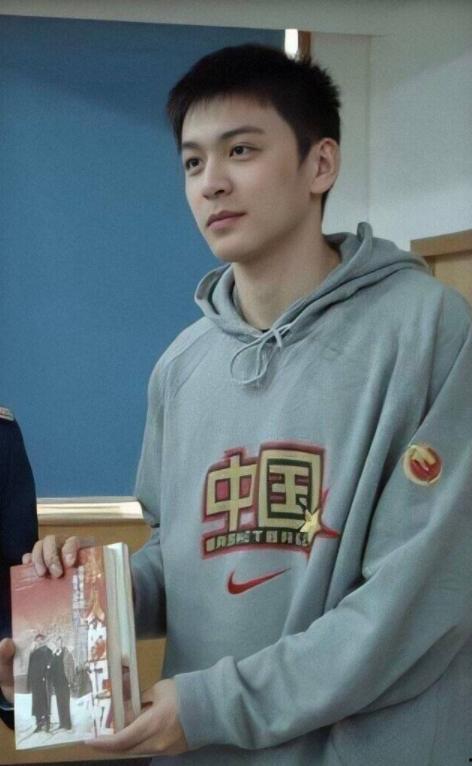 王子奇吃瓜第一,揭秘娱乐圈幕后故事