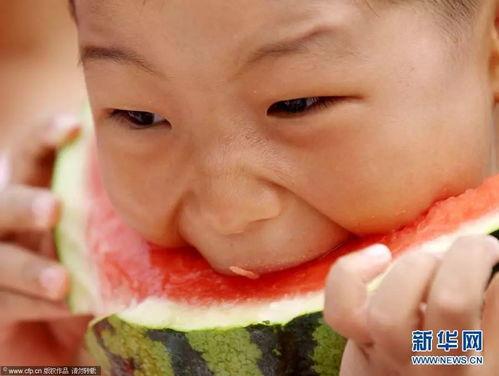 宝宝吃瓜表情配音,萌态十足配音大集合