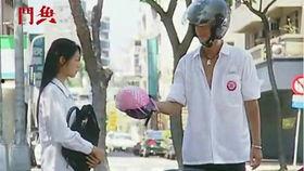 吃瓜大哥大姐视频,揭秘热门视频背后的故事与笑料