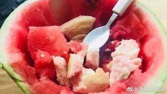 吃瓜群众时尚名字,揭秘吃瓜群众时尚名字背后的故事