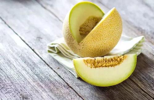 哈密瓜冬季怎么吃,哈密瓜的冬日食趣