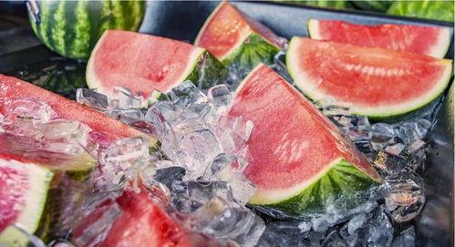 殷沛现场吃瓜,揭秘娱乐圈幕后风云